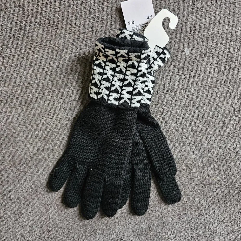 Michael Kors 2 pc Black & White MK Logo monogram Knit Cuffed Gloves & Scarf set